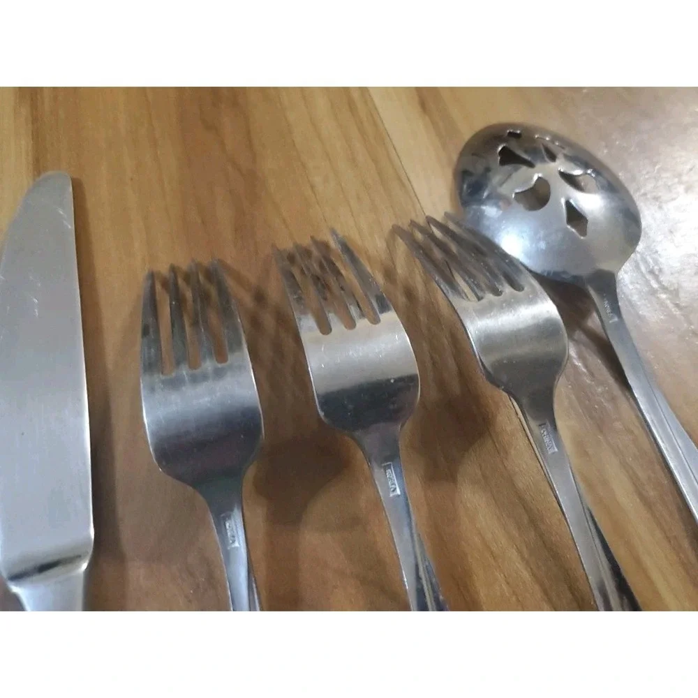 Pfaltzgraff PORTRAIT Stainless 18/8 Lot of 10 Pieces